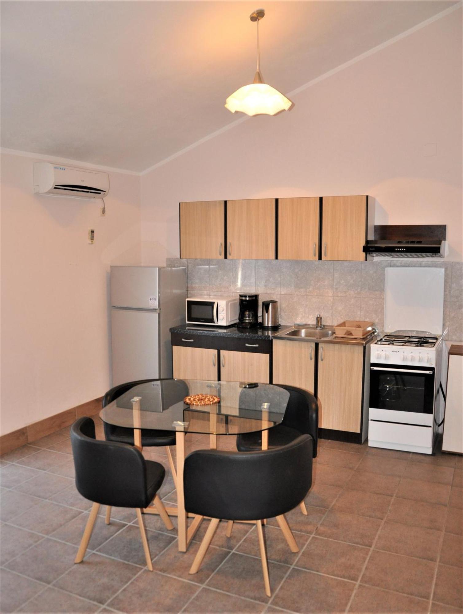 Apartments Dvije Palme Šibenik Екстериор снимка